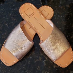 NWOB! DOLCE VITA Cato Metallic Leather Slides
